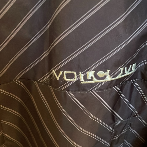 Mens Volcom windbreaker - Picture 4 of 6